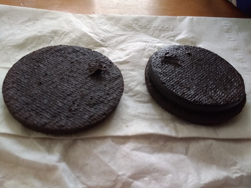 Illustration for article titled Dark Chocolate Oreo's: The Unofficial SnackTAYku Review